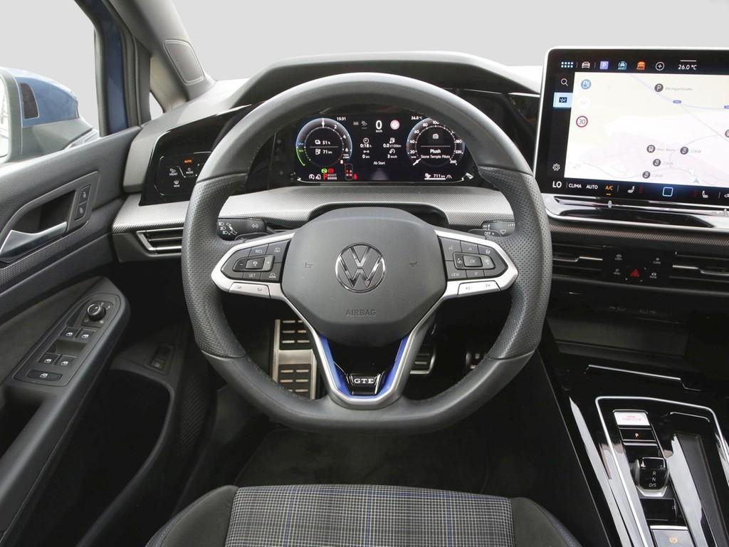 Volkswagen Golf VIII GTE 1.5 TSI eHybrid 200 kW 17" ACC AHK, миниатюра 13