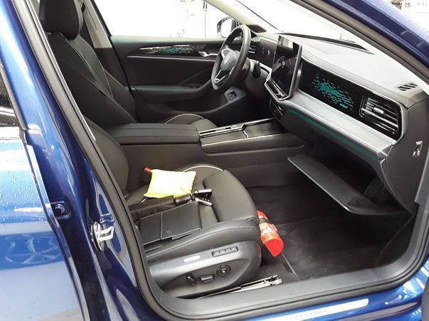 Volkswagen Passat Variant - Bild 9