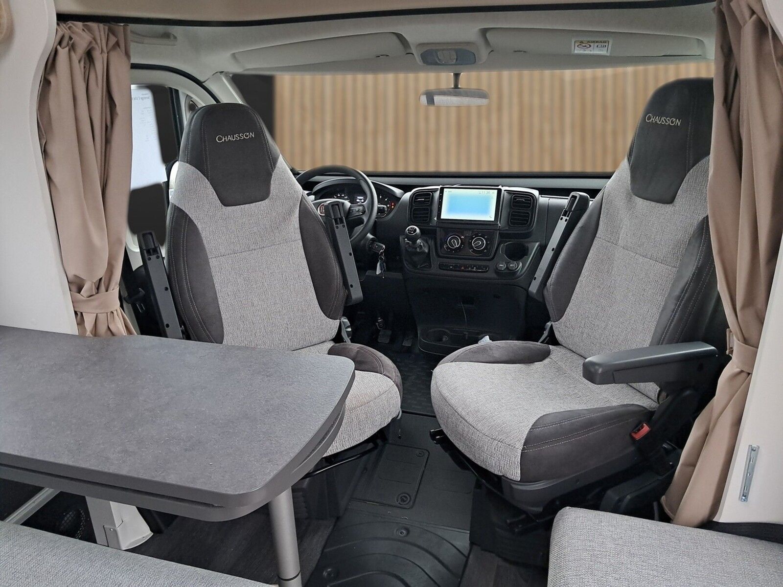 Fahrzeugabbildung Chausson Alkoven C514 First Line  Markise,Navi,RK,Solar