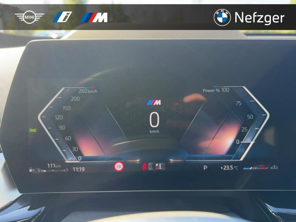 BMW X1 xDrive23i Head-Up M Sport Panorama Driving As foto 17