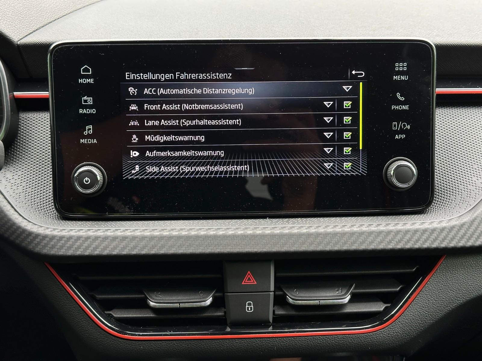 Skoda 116PS DSG Monte Carlo Side Assist ACC KAMERA AHK