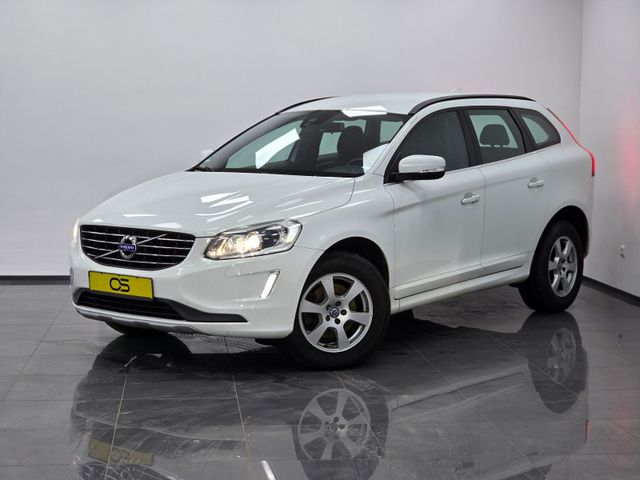 Volvo XC60 2.4 D4 Momentum AWD Leder Anhängerkupplung