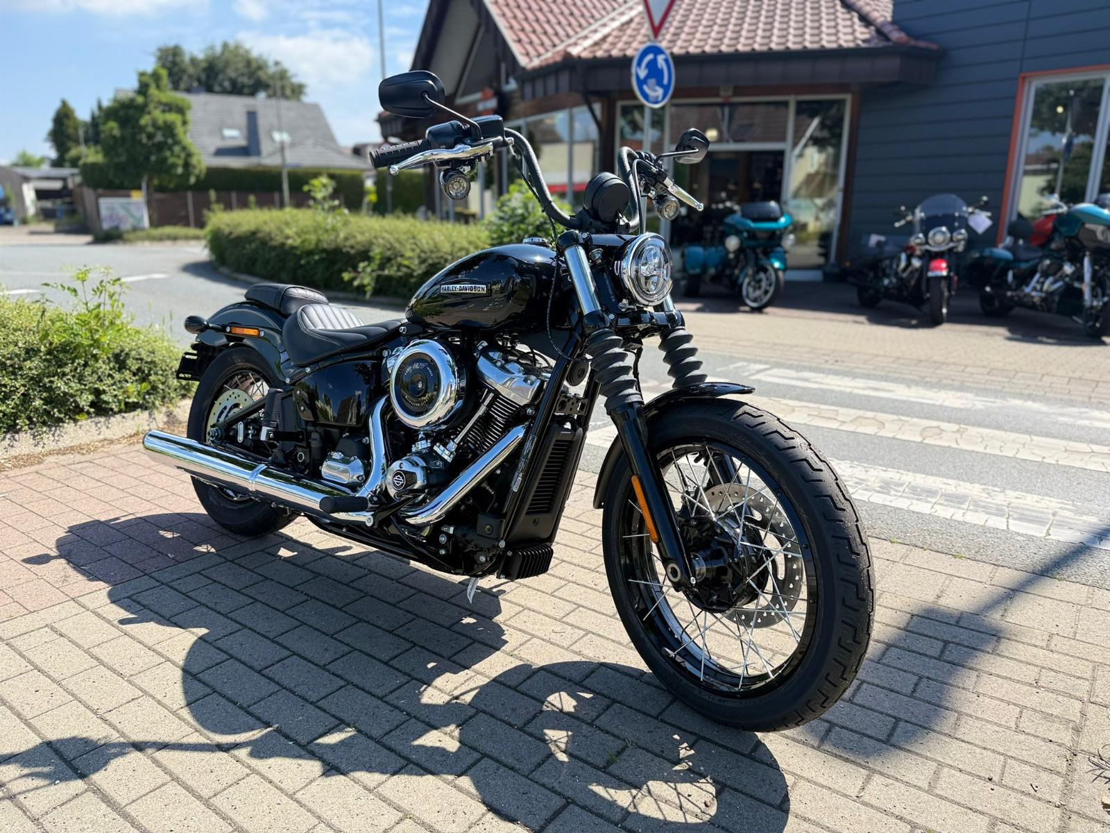 Harley-Davidson FXBB Softail Street Bob 1903 AKTIONSBIKE