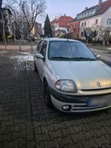 Renault Clio Automatik | Wenig Km 1 Jahr T... - gebrauchte Renault Clio aus dem Jahr 2000