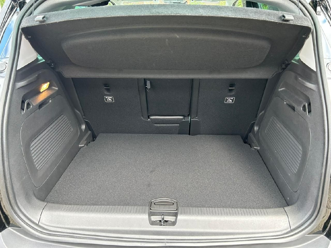 Fahrzeugabbildung Opel Crossland Elegance, wenig Kilometer