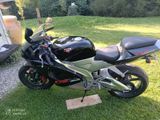 Aprilia RSV Mille 1000 - APRILIA RSV 1000 MILLE
