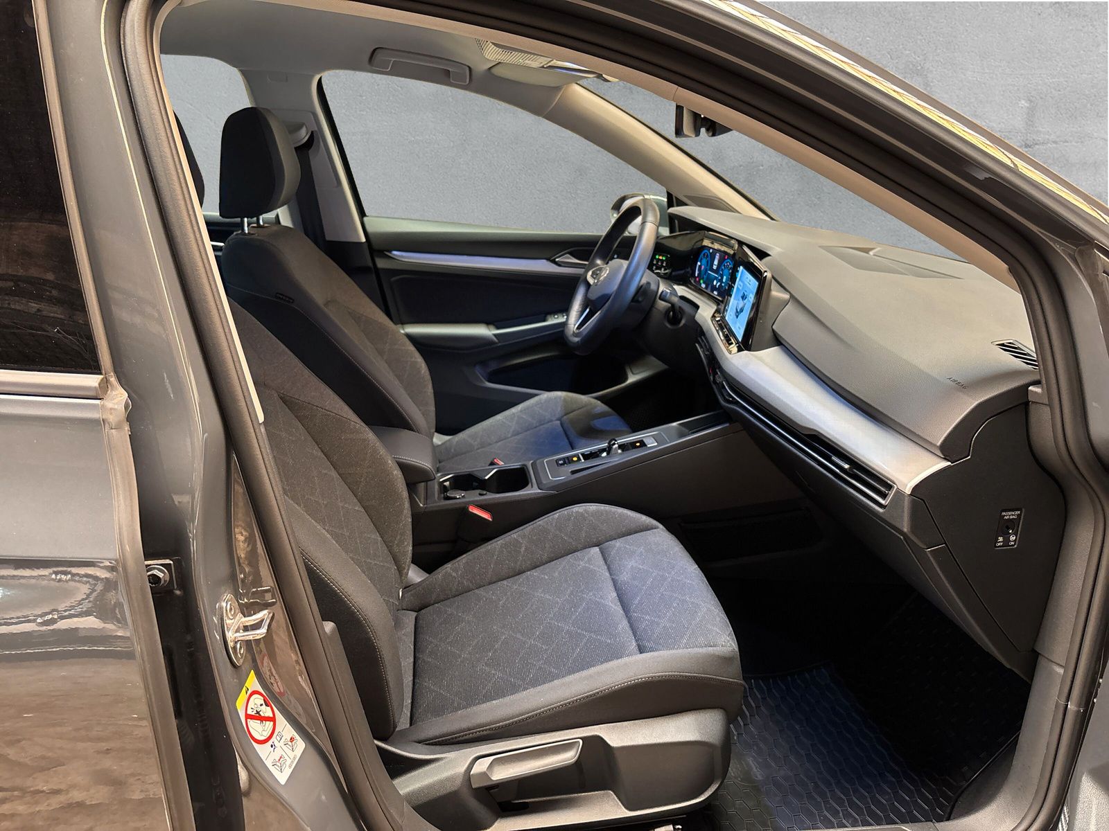 Fahrzeugabbildung Volkswagen Golf Variant 2.0 TDI Life AHK ACC AppConnect