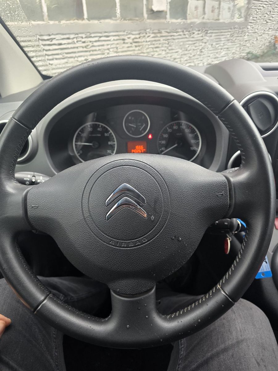 Fahrzeugabbildung Citroën Berlingo Multispace KINDER-PAKET AUS 1.HAND