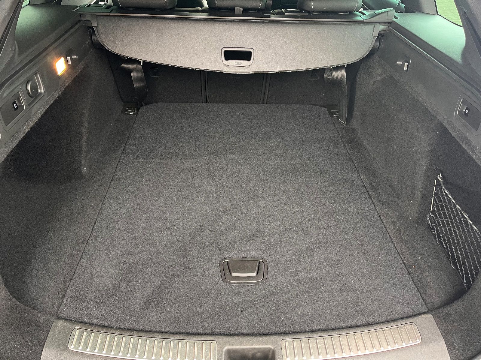Fahrzeugabbildung Opel Insignia B Sports Tourer Business Elegance