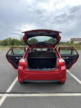 Toyota Auris 1,33-l-Dual-VVT-i - - Toyota Auris: 1.3