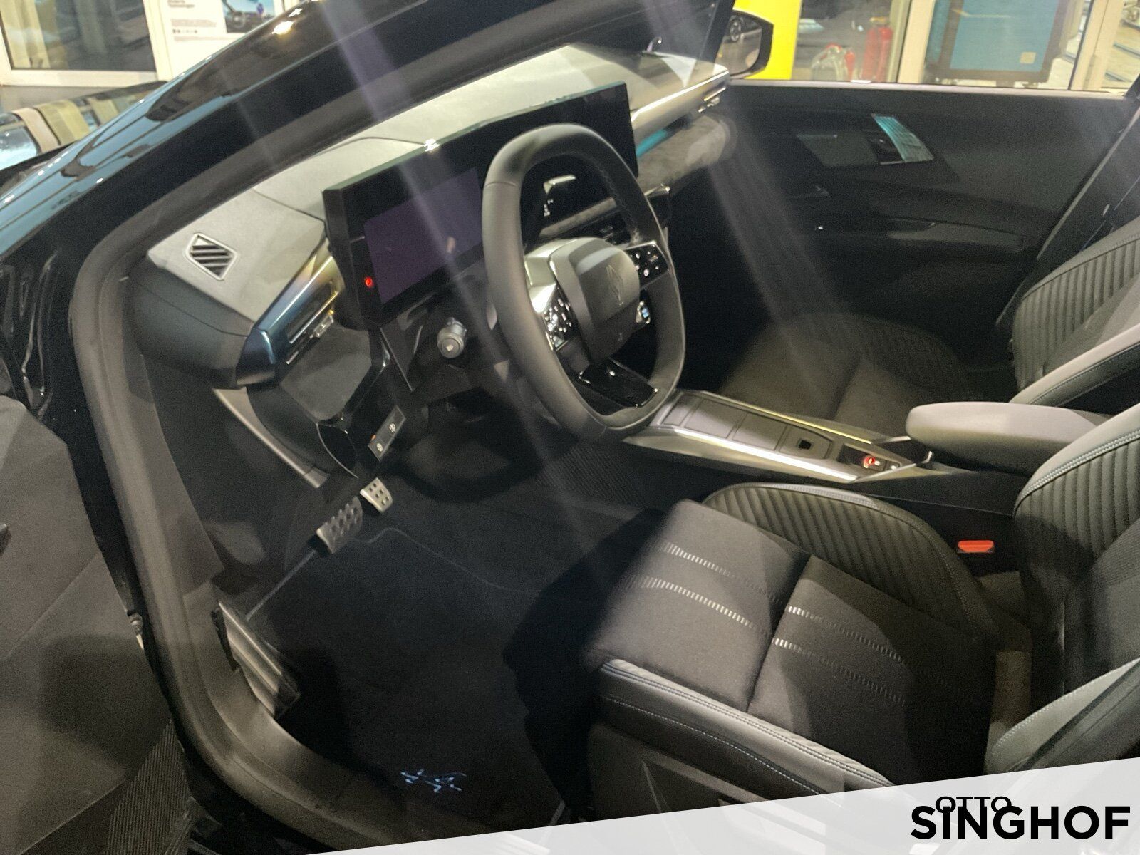 Fahrzeugabbildung Renault Clio VI Esprit Alpine Full Hybrid E-Tech 160