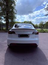 Tesla Model Y Performance  - Tesla Model Y in Duisburg