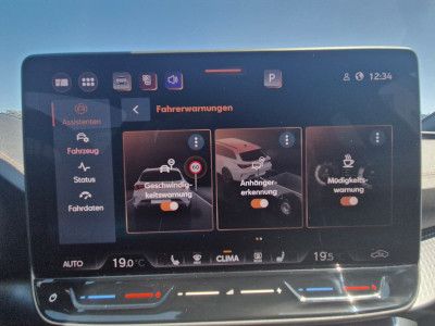 Fahrzeugabbildung CUPRA Leon 1.5 eTSI DSG AHK*DYNAMICA*EDGE*LED*5JGARAN.
