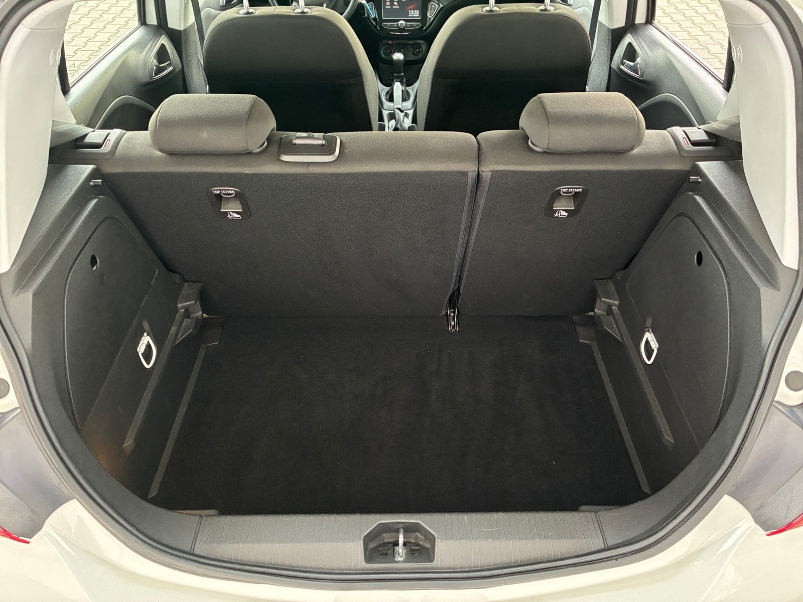 Fahrzeugabbildung Opel Corsa E 1.4 Edition PDC,SHZ,Winterp.