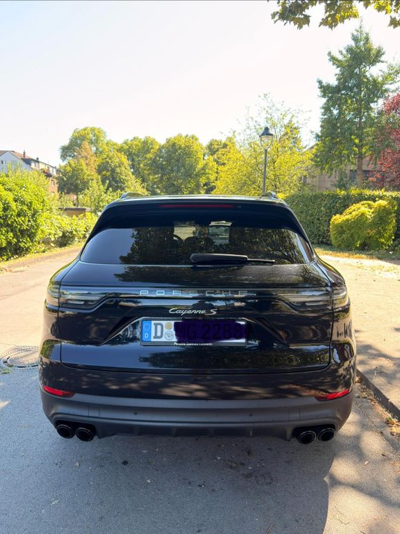 Image of Porsche Cayenne