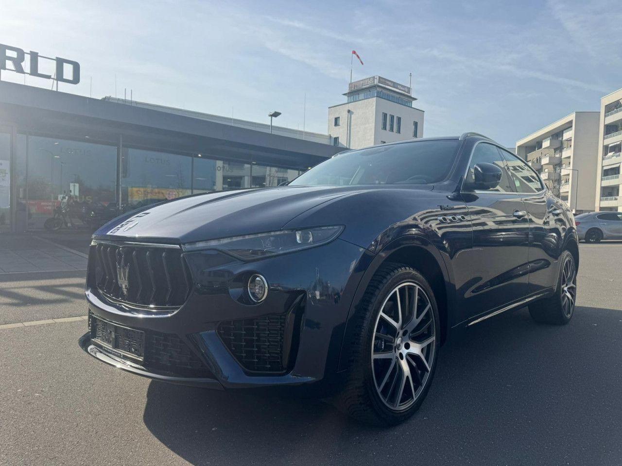 Maserati Levante Modena Pano Acc 360° 21 Zoll