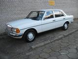 Mercedes-Benz MERCEDES W123 280E , 2 VORBESITZER - Mercedes-Benz R 280 Benziner Gebrauchtwagen