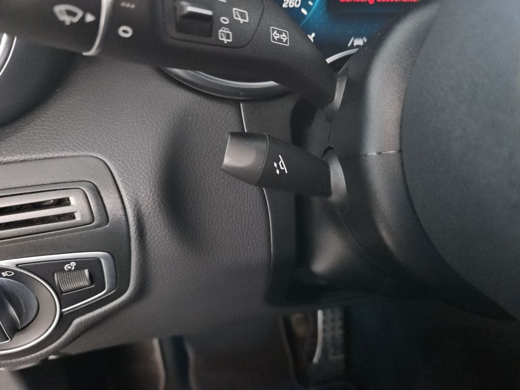 Fahrzeugabbildung Mercedes-Benz GLC 300 e 4M AMG Night Distronic+ Pano HUD 360°