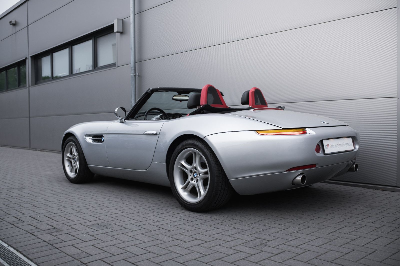 Fahrzeugabbildung BMW Z8 4.9 Roadster - 1. Hand - dt. Erstauslieferung