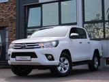 Toyota Hilux 2.4 D-4D-F Double Cab 4x4 Euro 6 - weiße Toyota Hilux