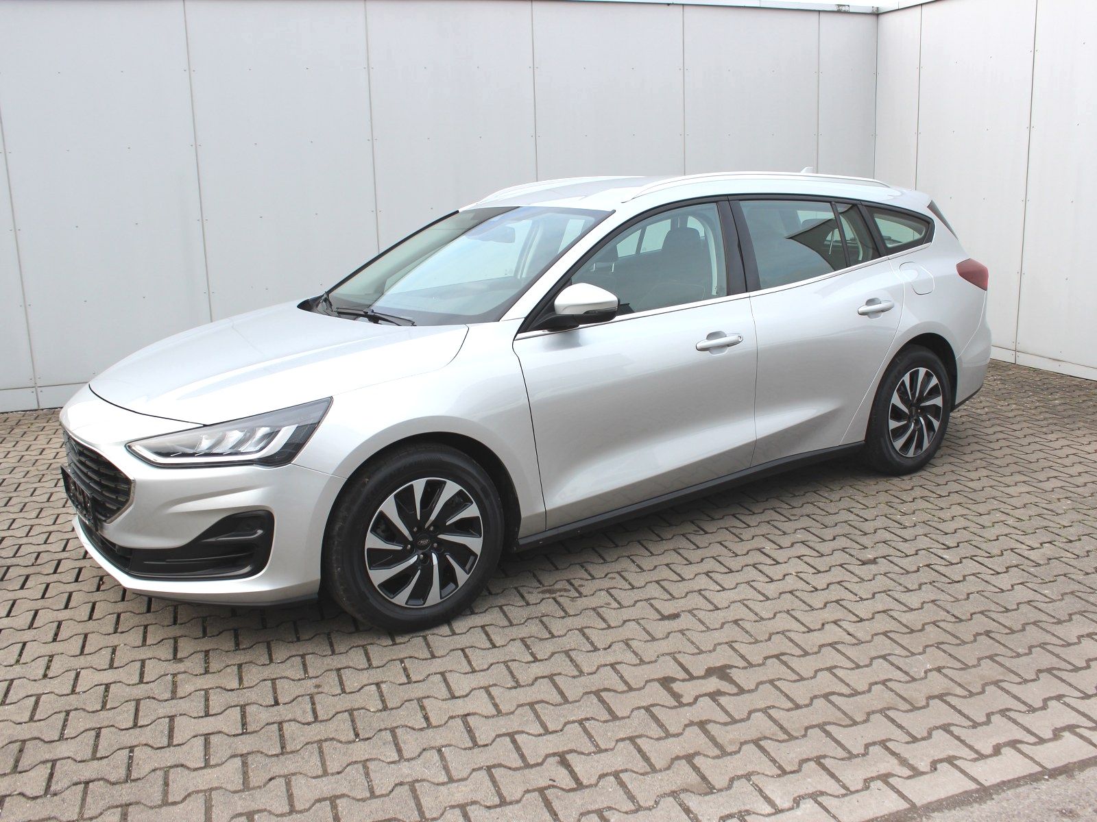 Fahrzeugabbildung Ford Focus Titanium 1,5 EcoBlue Start/Stopp