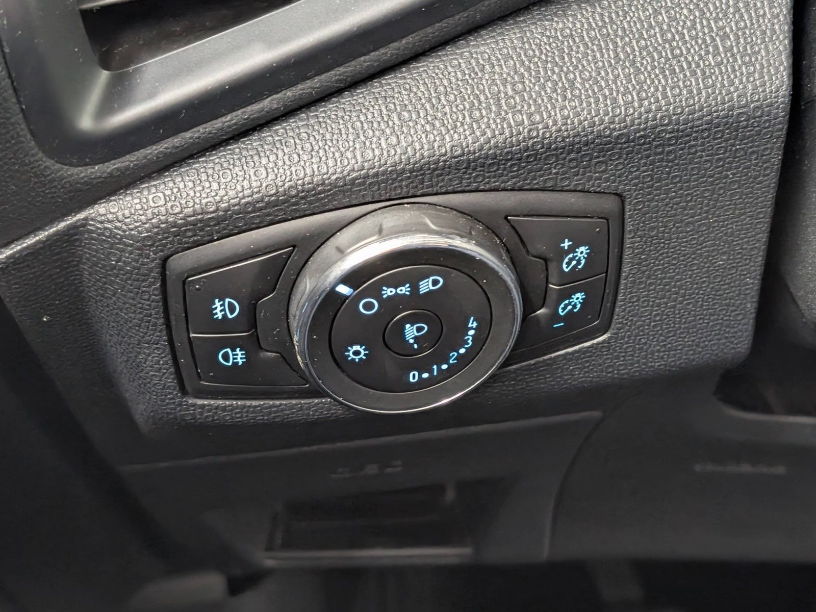 FORD EcoSport 1.0 EcoBoost Trend AHK Winterpaket – Bild 28