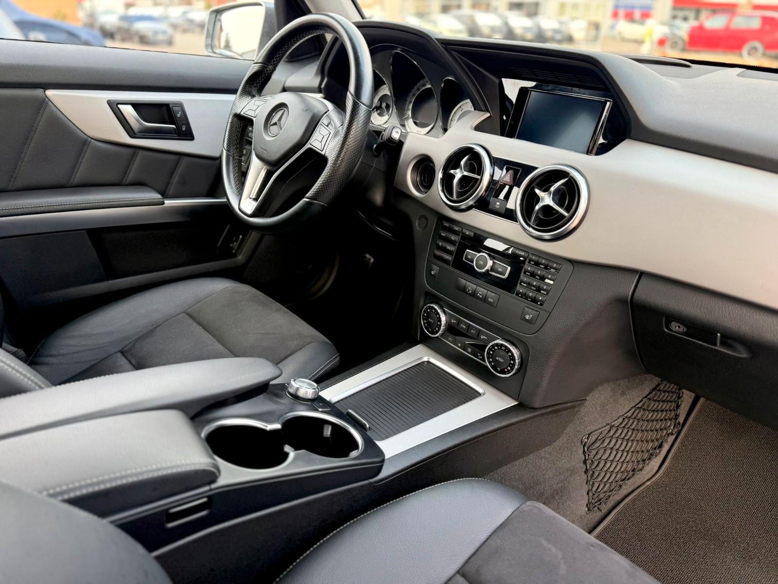 Mercedes-Benz GLK 200 E-Hecklappe/SHZ*Parktronic*Navi
