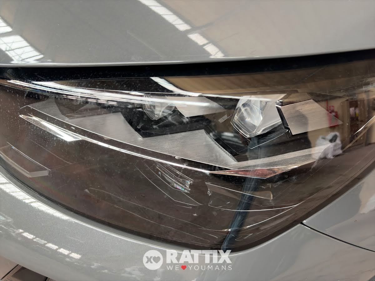 Peugeot 208 1.2 Hybrid 136CV GT e-DCS6 imagem 3