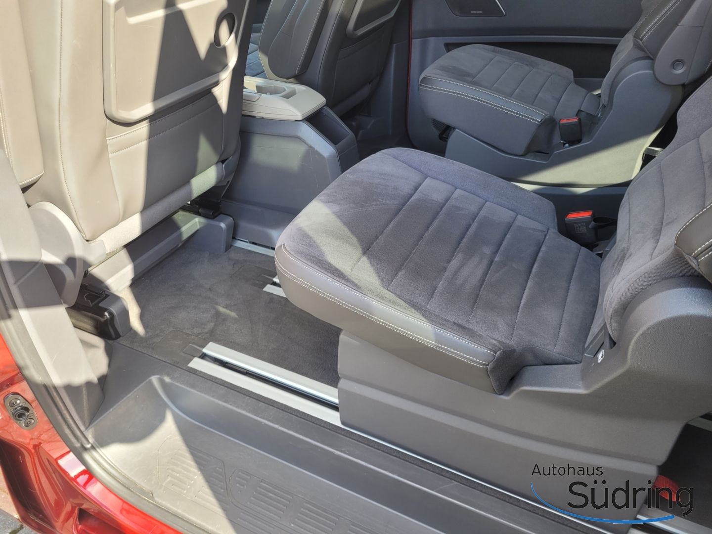 Multivan Style 2.0 TSI DSG HUD StandHZG AHK Pano
