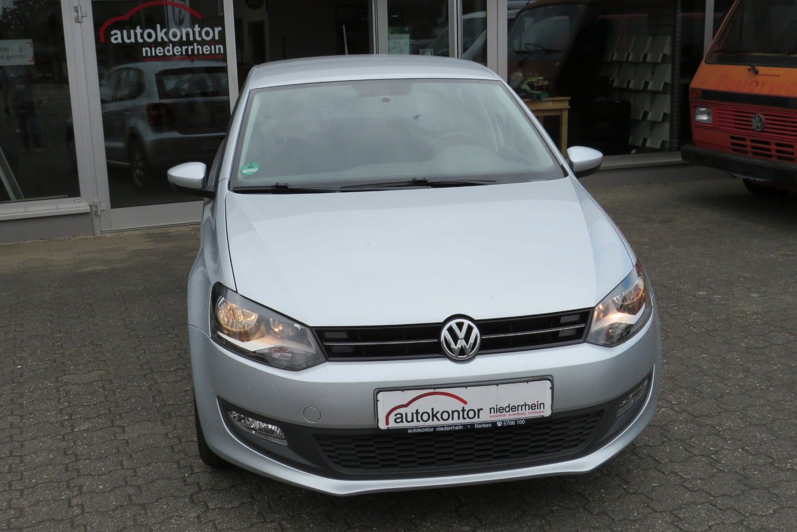 Fahrzeugabbildung Volkswagen Polo V Comfortline KLIMA RADIO SCHECKHEFT