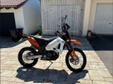 KTM 690 Enduro Adventure - KTM ENDURO 690