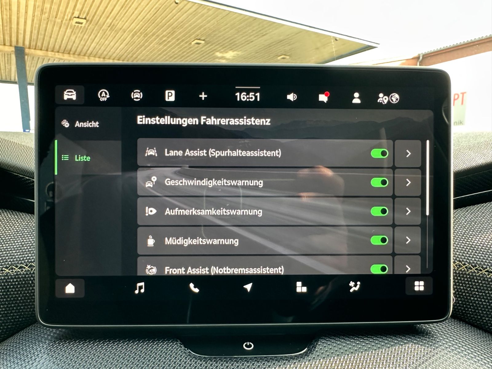 Fahrzeugabbildung SKODA Kodiaq 1.5 eTSI Selection DSG ACC/LED/PDC/SHZ