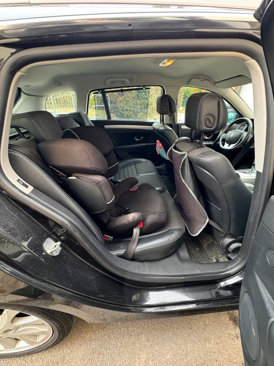 Renault Laguna 2009 — photo 8
