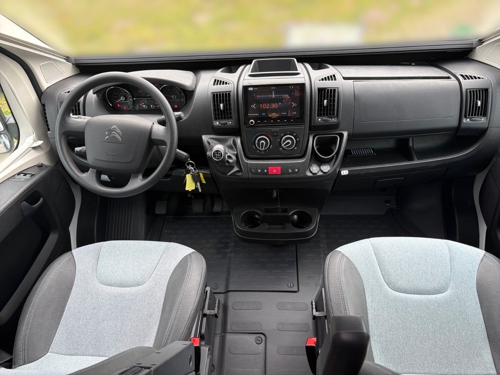 Fahrzeugabbildung Citroën Jumper Grossraumkasten