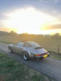 1981 Porsche 911 URMODELL — миниатюра 14