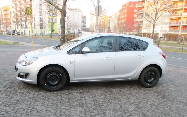 Opel Astra J Lim. 5-trg. Active Klima Navi Xenon