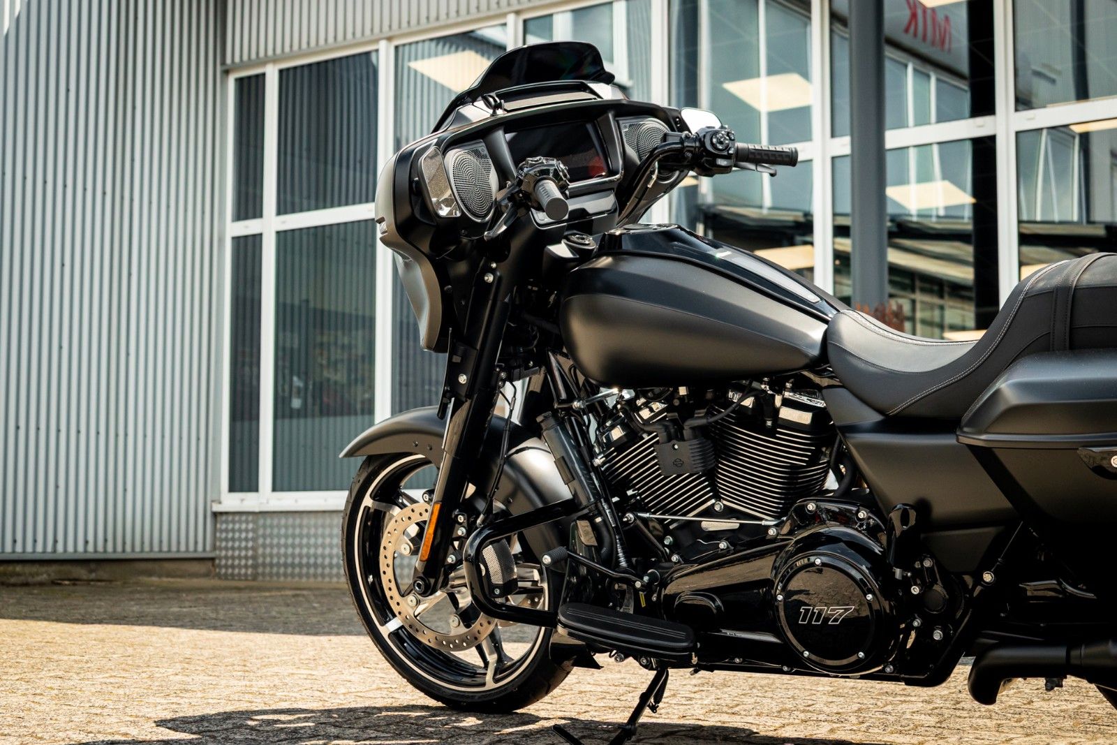 Fahrzeugabbildung Harley-Davidson Street Glide FLHX MY24 117cui - Touring