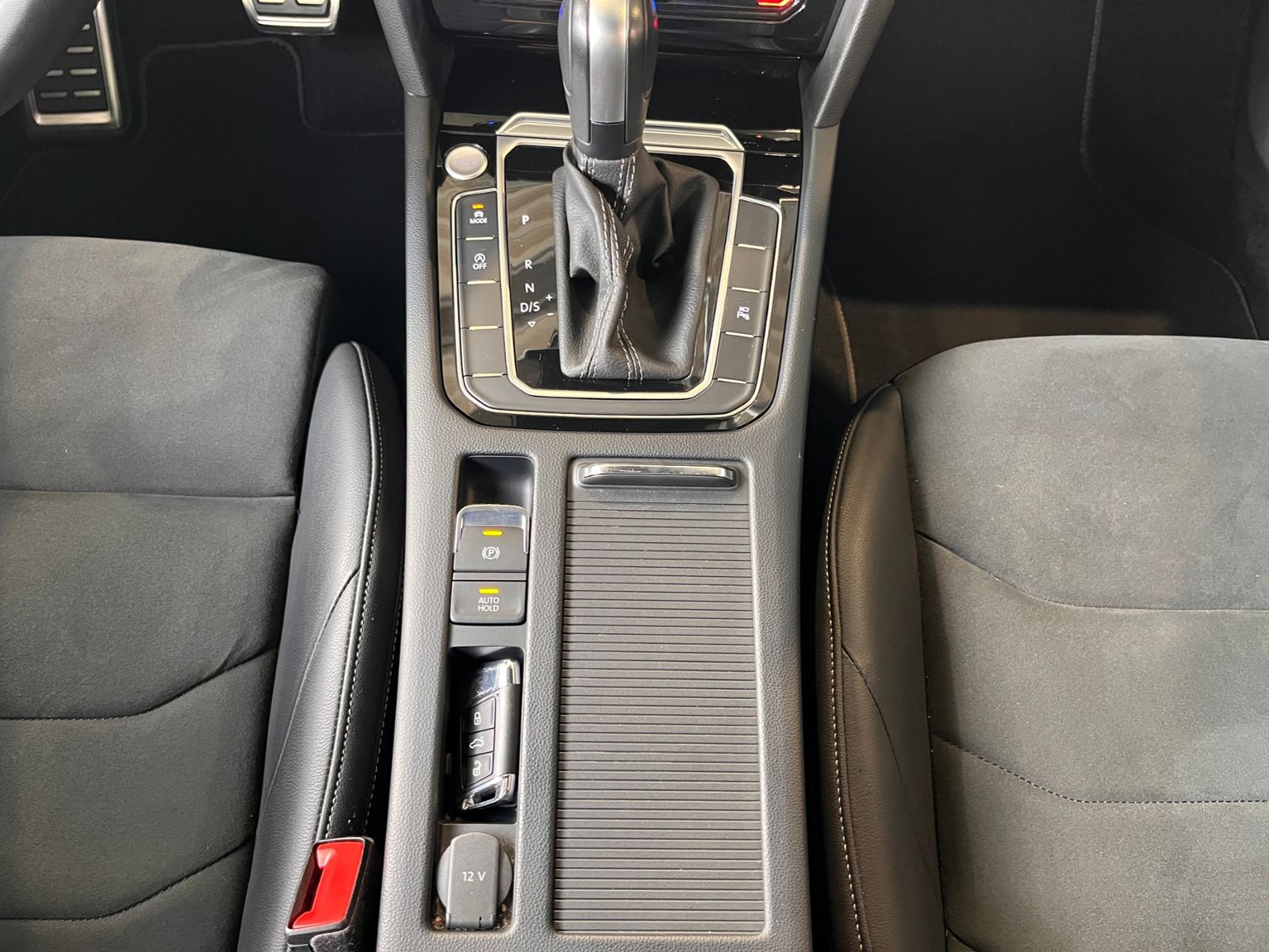 Fahrzeugabbildung Volkswagen Arteon R-Line 360° SHZ LED NAVI