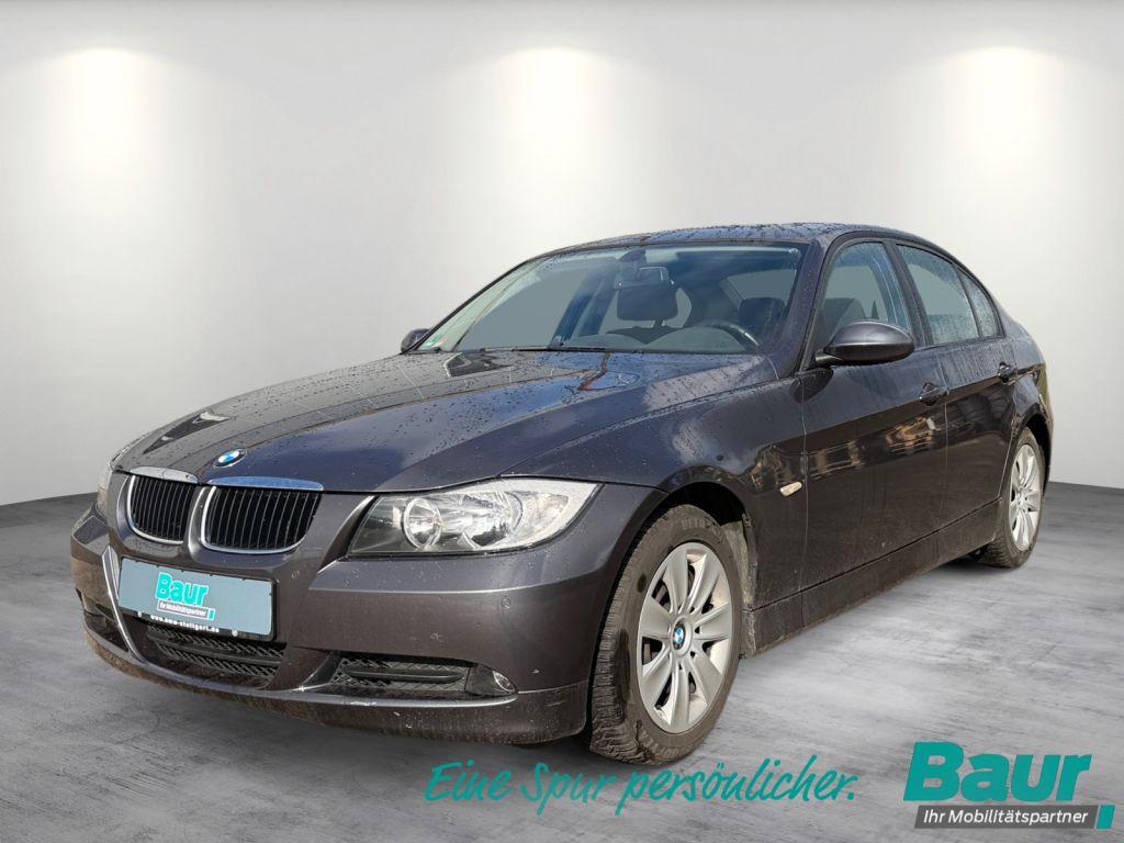 BMW 320i
