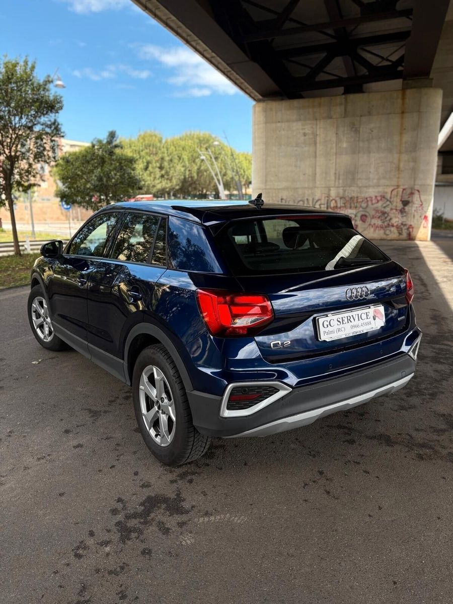 Audi Q2 35 TDI quattro S tronic Admired imagem 3