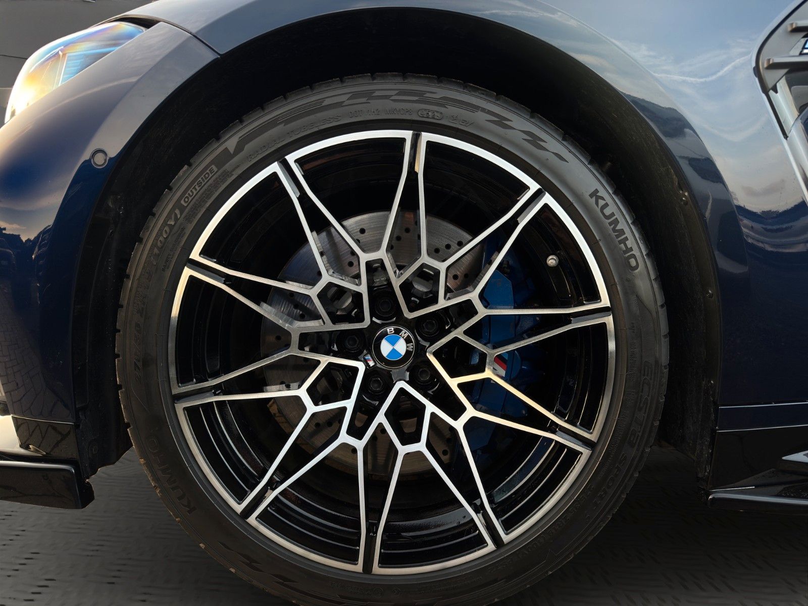 Fahrzeugabbildung BMW M4 Comp. Cabrio xDrive HUD/360°/H&K/Bhz.Lenk