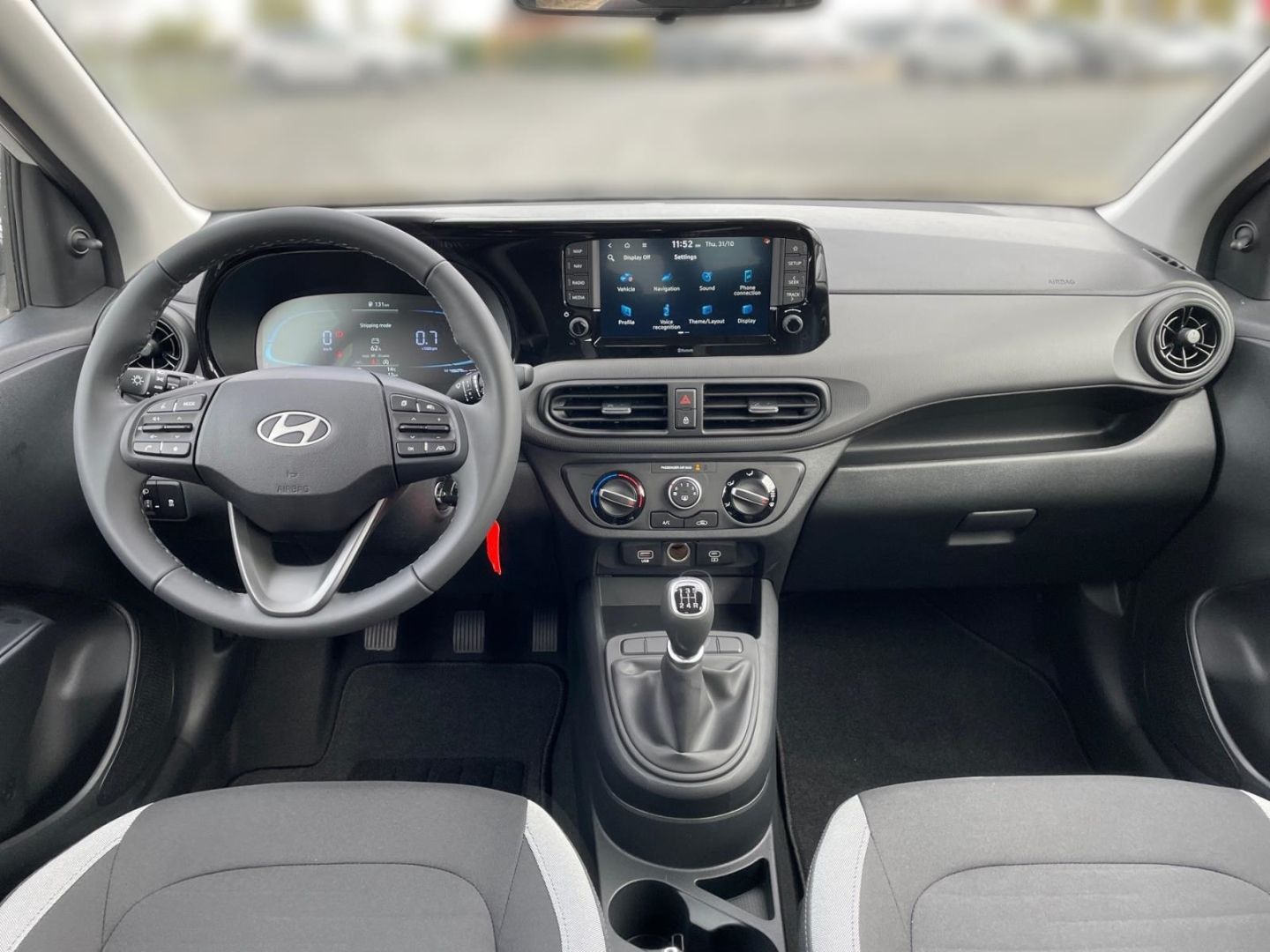Fahrzeugabbildung Hyundai i10 1.0 Select  Navigation Rückfahrkamera Parkse