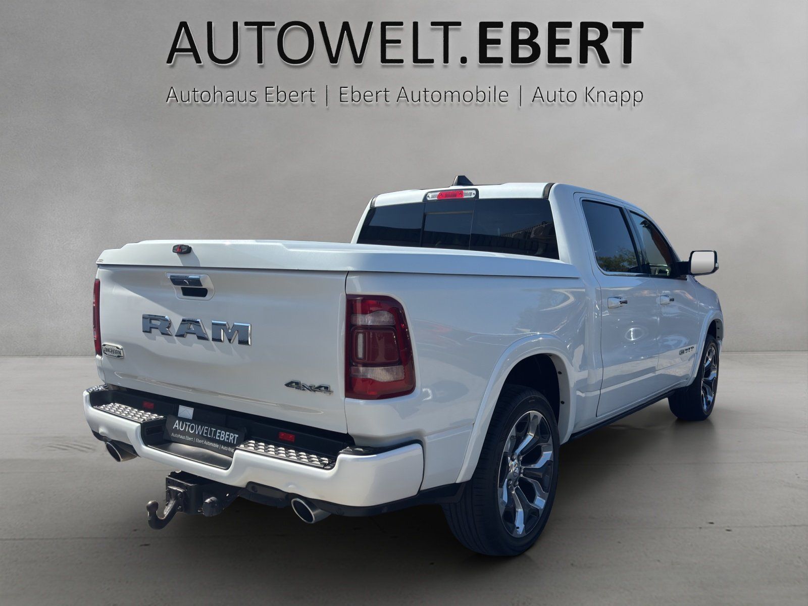 Fahrzeugabbildung Dodge RAM 1500 5.7 V8 4x4 LARAMIE LONGHORN LPG 200L