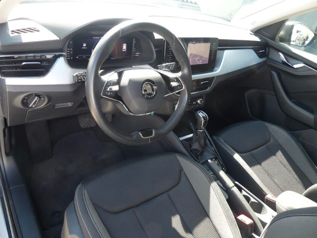 Fahrzeugabbildung SKODA Kamiq 1.0l TSI DSG TOUR *LED*NAVI*FSH*PDC*