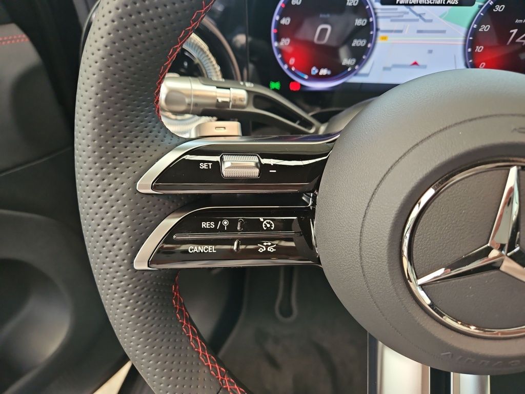 Fahrzeugabbildung Mercedes-Benz GLB 250+ mit EQ Technologie +AHK+DynLicht+Pano+