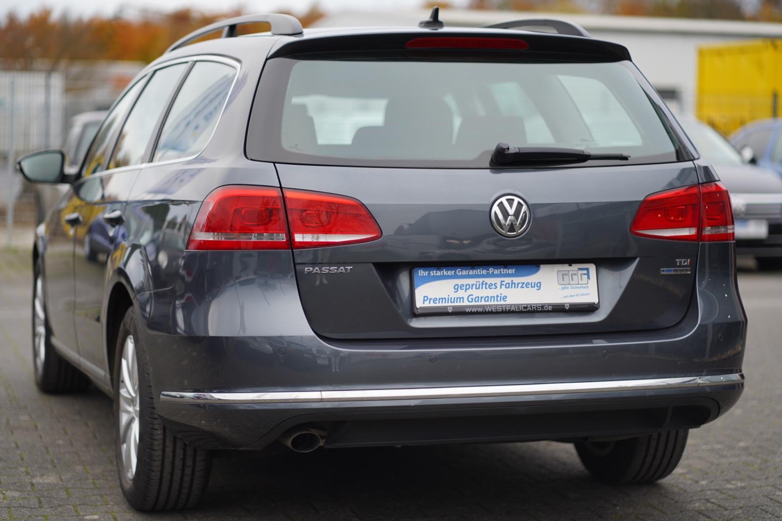 Volkswagen Passat 2011 — photo 14
