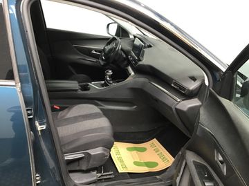 Peugeot 5008 - 8