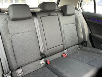 Volkswagen Golf VIII Life 1,5 l TSI 130PS 6-Gang