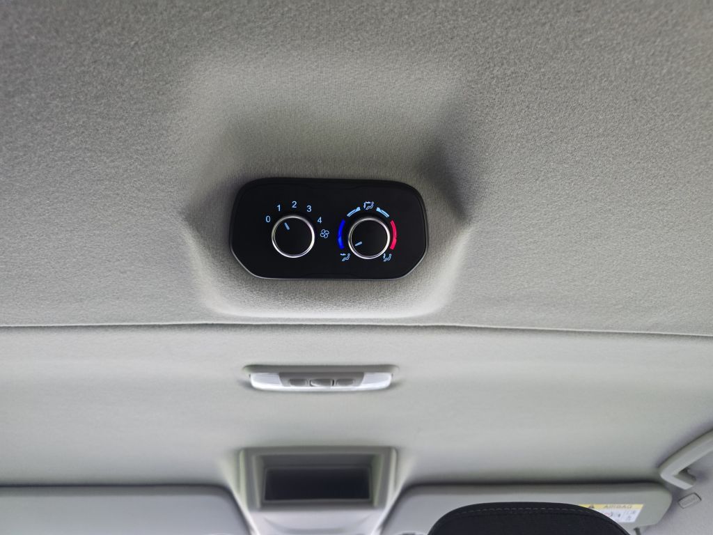 Fahrzeugabbildung Ford Transit Custom Trend 320 L1 Aut.+9-Sitzer+Kamera