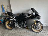 Yamaha YZF R1 RN22 Big Bang - YAMAHA R1 RN 22